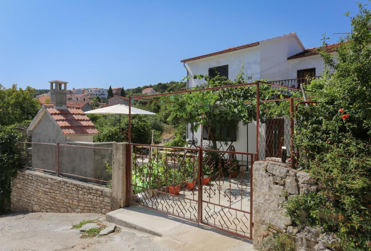 Apartment Vitaic Supetar Εξωτερικό φωτογραφία