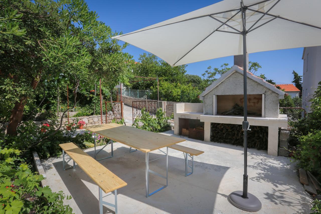 Apartment Vitaic Supetar Εξωτερικό φωτογραφία
