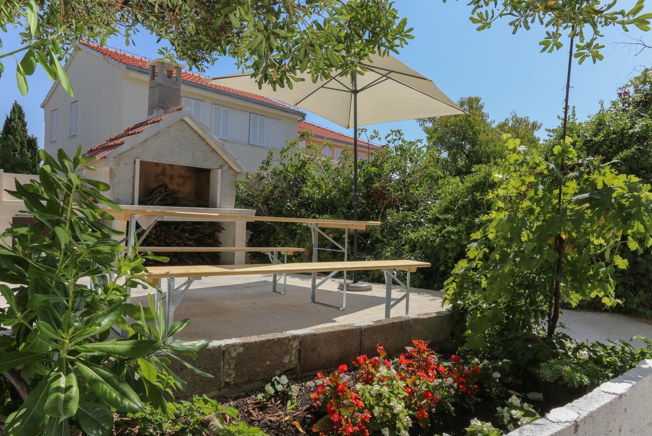 Apartment Vitaic Supetar Εξωτερικό φωτογραφία