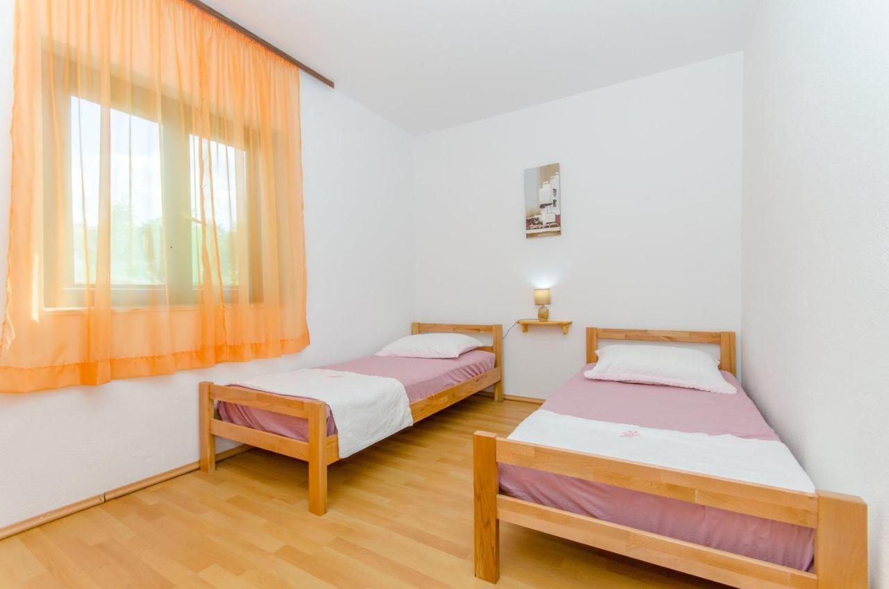 Apartment Vitaic Supetar Εξωτερικό φωτογραφία