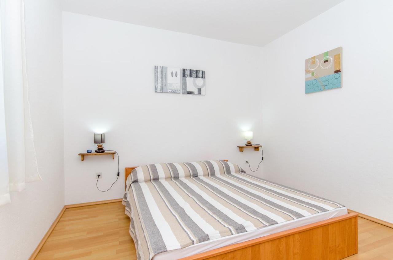 Apartment Vitaic Supetar Εξωτερικό φωτογραφία